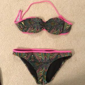 Victoria’s Secret bikini top✨